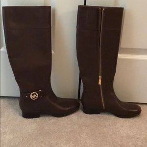 Riding boots